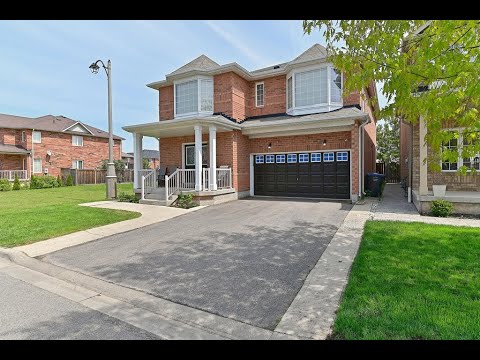 Detached House For Sale In Brampton