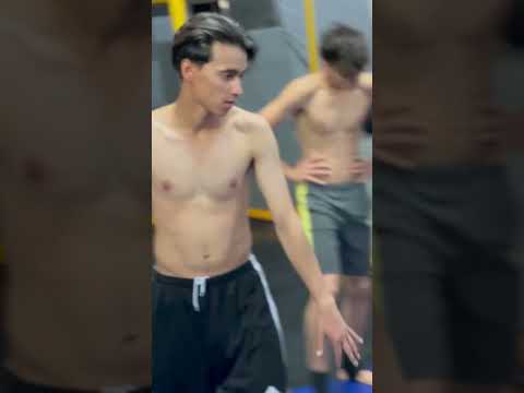 Reza Pishro Hichkas - Bazam Kalan #youtube #parkour #pishro #hichkas #rezapishro #bahram #fadaei