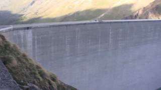 preview picture of video 'Dam grande dixence - Barrage grande dixence - Valais Switzerland - 28 may 2011-4'