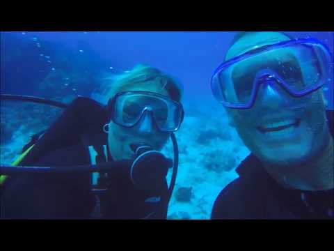 Diving with Maple Leaf Scuba's dive shop in Cozumel, Mexico