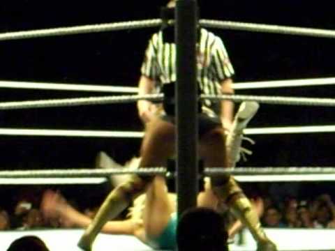 Eve Torres winning the match in PR March 24,2012