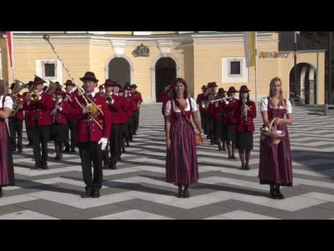 Musikkapelle Tiefgraben aus dem Mondseeland - Hoch Tiefgraben