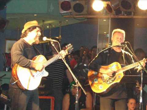 LEON GIECO Y JOSELO SCHUAP. QUIEN SE ACUERDA DE MI. (DISCO "EL SUEÑO DEL PIBE"