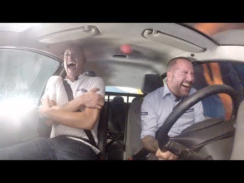 download lagu mp3 mp4 Voiture Tonneau, download lagu Voiture Tonneau gratis, unduh video klip Voiture Tonneau