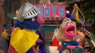 Sesame Street: Dress-Up Me Club Street Story