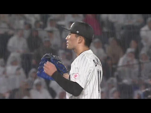 【7回表】雨の中で気迫の投球!! マリーンズ・小島和哉 7回3失点の投球で5勝目を飾る!!  2024年6月28日 千葉ロッテマリーンズ 対 オリックス・バファローズ