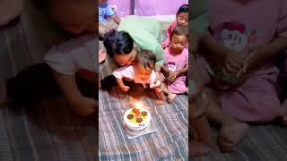 Download lagu Selamat ulang tahun, tiup lilinnya #ultah #selamatulangtahun mp3