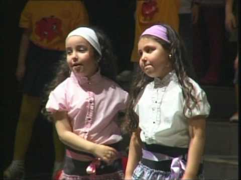 Jabolcinja 2010 Elena i Marija Mitovski - Sestricki.mpg