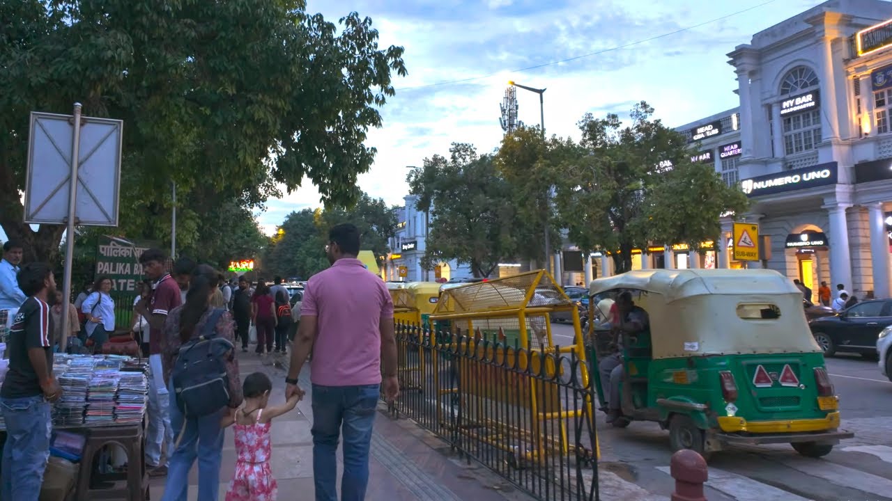 Immersive street-level walking tour through India (Daily Life 9), India, showcasing authentic urban landscapes, local architecture, and the vibrant atmosphere of the city's neighborhoods