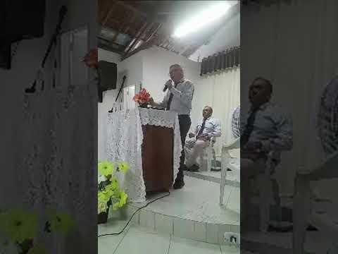 Irmão Edivando pregando na Igreja Evangélica Assembléia de Deus - Sítio Quixelô - Ingá-Paraíba