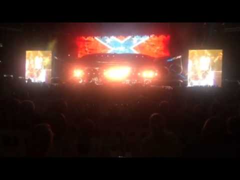 Kid rock supporting Bon Jovi