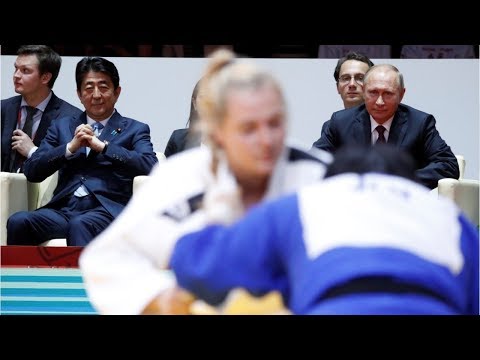 CLC EK15 NEWS - 18/9/2017 (HAPPY) | Vladimir Putin and Shinzo Abe take time out to enjoy judo