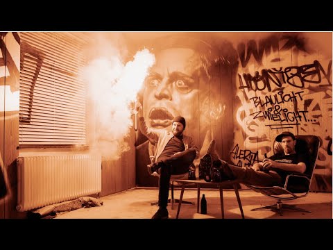 Gavin Sense feat. Hoontzey - Blaulicht & Zwielicht