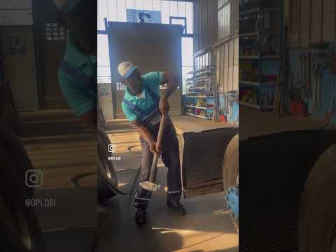 Scheiß Montag ￼🛠#fypシ #fyp #kfz #werkstatt #handwork #lkw #handwerk #viral #foryou