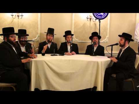 Shira Choir Singing New Rechnitz - Medley at Kumzits Live מקהלת שירה/ רכניץ קומזיץ