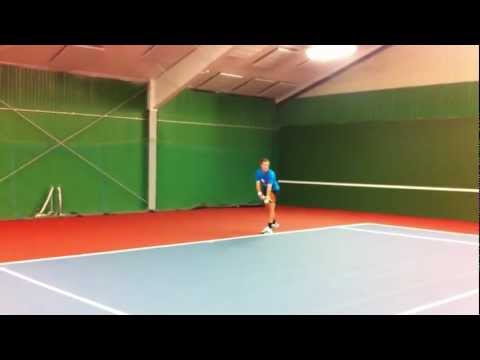 Robert Wallerbert servar på Brottkärrs TK