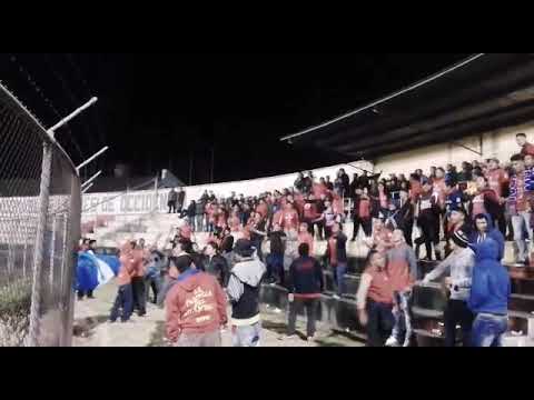 "Si quieren ver fiesta, vengan a la norte" Barra: La Banda del Rojo &bull; Club: Municipal