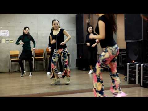 MUSE★Latin Academy  奈奈 NANA cantarina　キューバン ダンス #03[basic step]