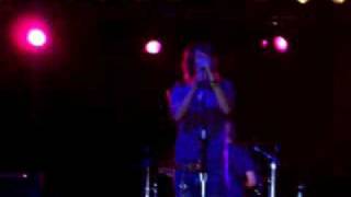 Sarah Bettens: Come Over Here