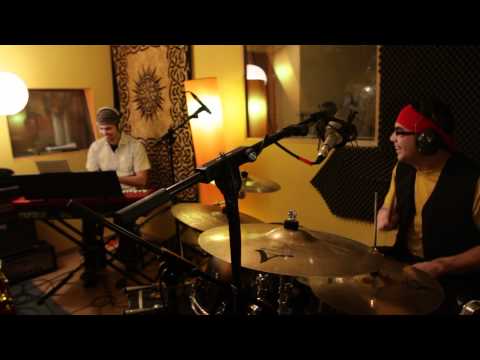 RedFamily Sessions: La Mongoose Band - Forward