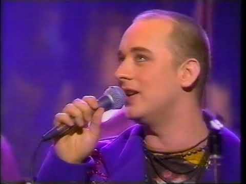Boy George   1991 02 23   Bow Down Mister @ Aspel & C°