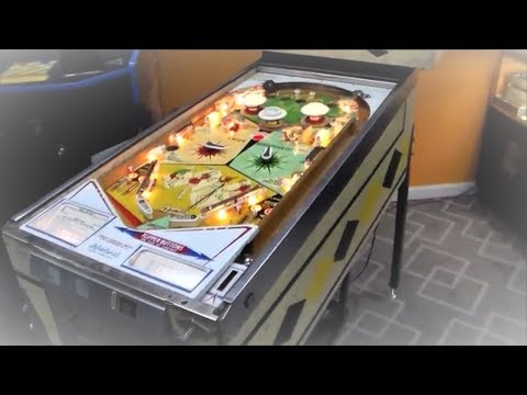 Troubleshooting a Gottlieb Four Seasons EM Pinball Machine - How To Read Schematics