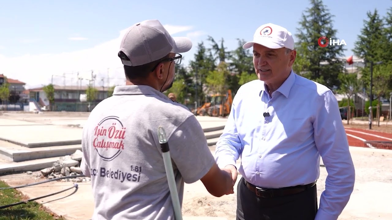 İyilik kazandı: Temizlik işçisinin örnek davranışı ödüllendirildi