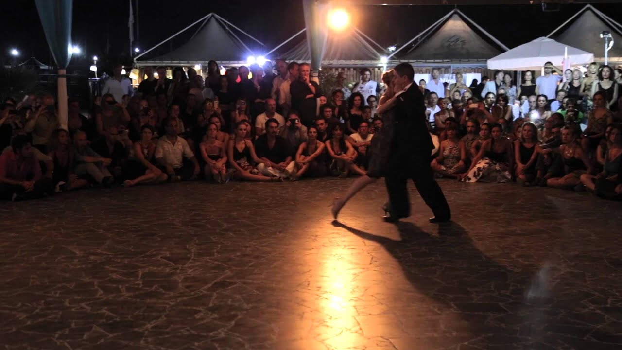 Noelia Hurtado e Carlitos Espinoza - Catania Tango Festival 2015 (1/3)