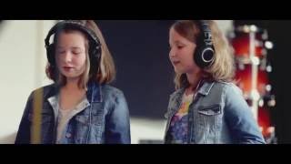 Schulklasse singt Michael Jackson’s Earth Song