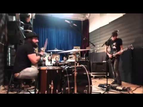 King of the NORTH  just incredible!! John Bonham