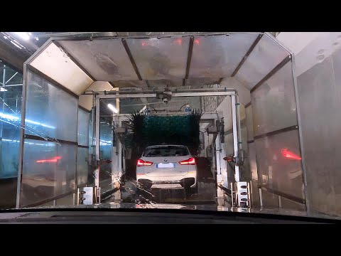 [4K] DICO BeFlux tunnel car wash with Brushcom brushes (inside view)