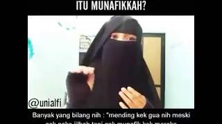 Download lagu Berjilbab tapi akhlak belum baik, Itu Munafikkah? mp3