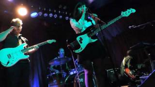 Louise Burns - Emerald&#39;s Shatter + Storms @ The Finsbury 19/09/16