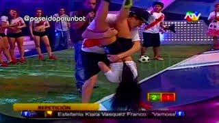 China hits Stefano in the balls - Peru