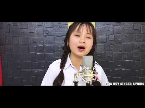 Thể hiện bởi Anna Loan Phạm