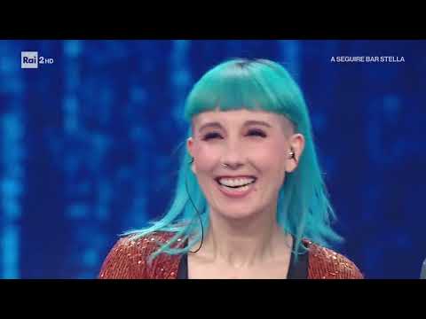 Dalla strada al palco   Mina Blue