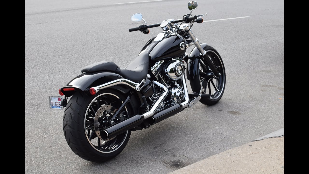 2015 Harley Davidson Breakout - Start up and first ride.