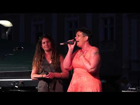 Hoamatgfühl - Heide und Patricia