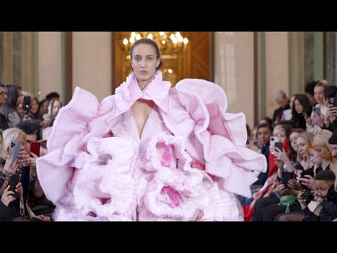Flying Solo | Paris III | Fall Winter 2023/2024 | Full Show
