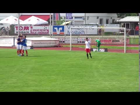 SpVgg. Neckarelz - VfR Mannheim / Das 0:1 durch Enis Baltaci (Foulelfmeter)