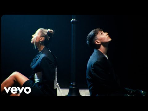 CHECHU & Paula Cendejas & Lucas Otero - Joan