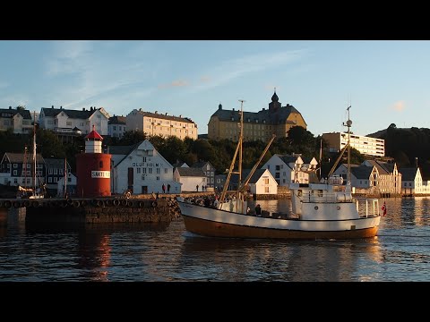 Ålesund Town Walk      #Alesund #Guide