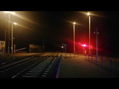 EP09-005 (EU: 150 016-0) z iC 3700 "SiEMiRADZKi" (PRZEM.GŁ.-PO.GŁ.) - przelot przez WR.ŚWiN. (RP1)