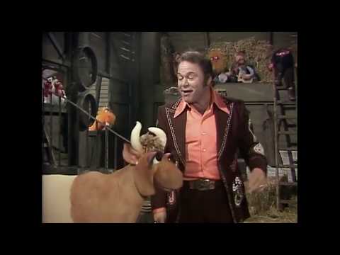 Muppet Songs: Roy Clark - Sally Was a Good Old Girl