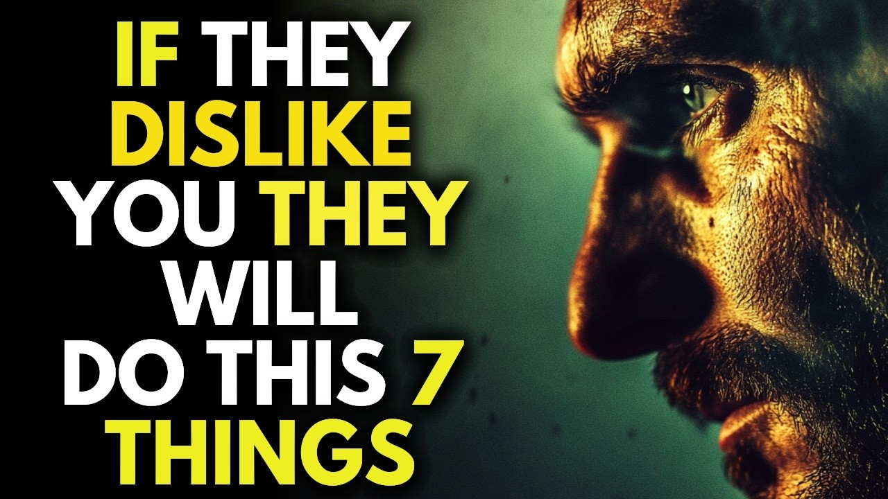 12 Signs That Someone Doesn't Like You and Is Hiding It