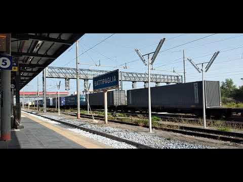 merci tcs E494.018 Villa San Giovanni B. - Milano Smt. [da notare dietro la E656.023 + 740.423]