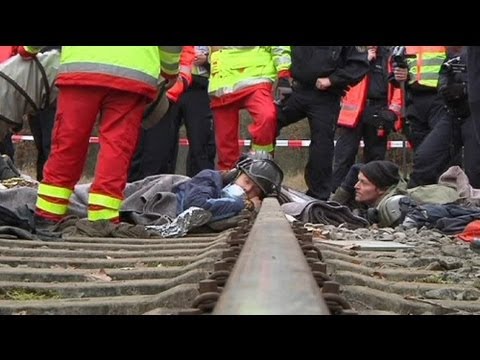 German police unable to protect nuclear waste train