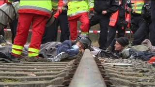 German police unable to protect nuclear waste train