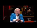 Leslie Jordan sings Will the Circle be unbroken at the grand old Opry.