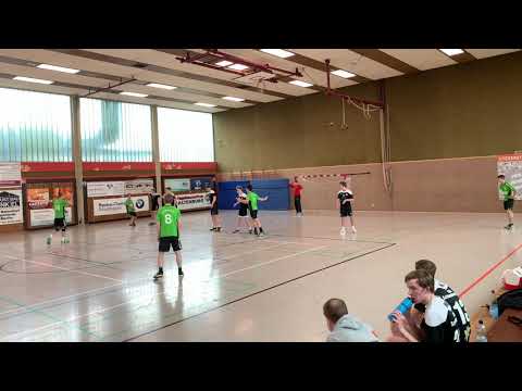 Spielszenen mA2 gg. TuS Bothfeld 04